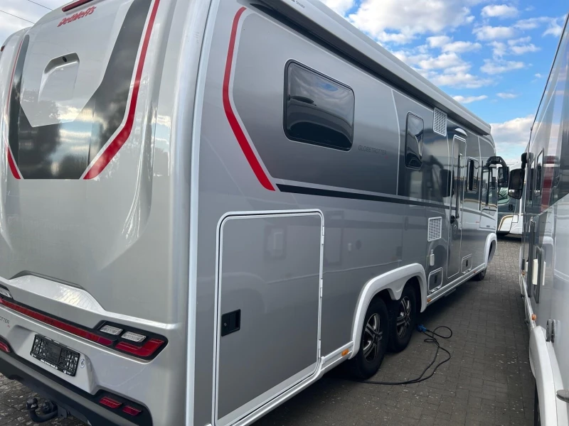 Кемпер Dethleffs Globetrotter XL I 7850-2 EB, снимка 2 - Каравани и кемпери - 52077044