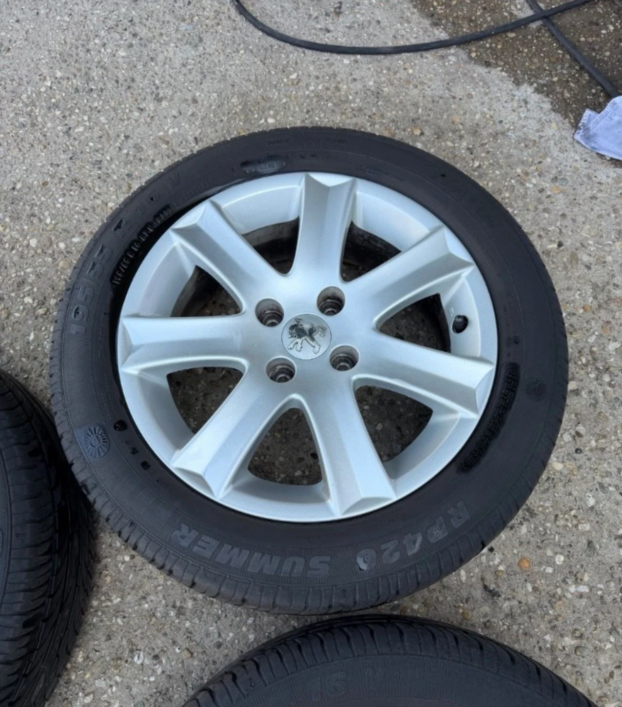 ���� � ������ 195/55R16 �� Peugeot | Mobile.bg � ����������� 2