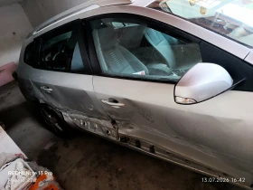 Renault Megane Megan III - 1100 € / 2151.41 лв. - 42595277 4
