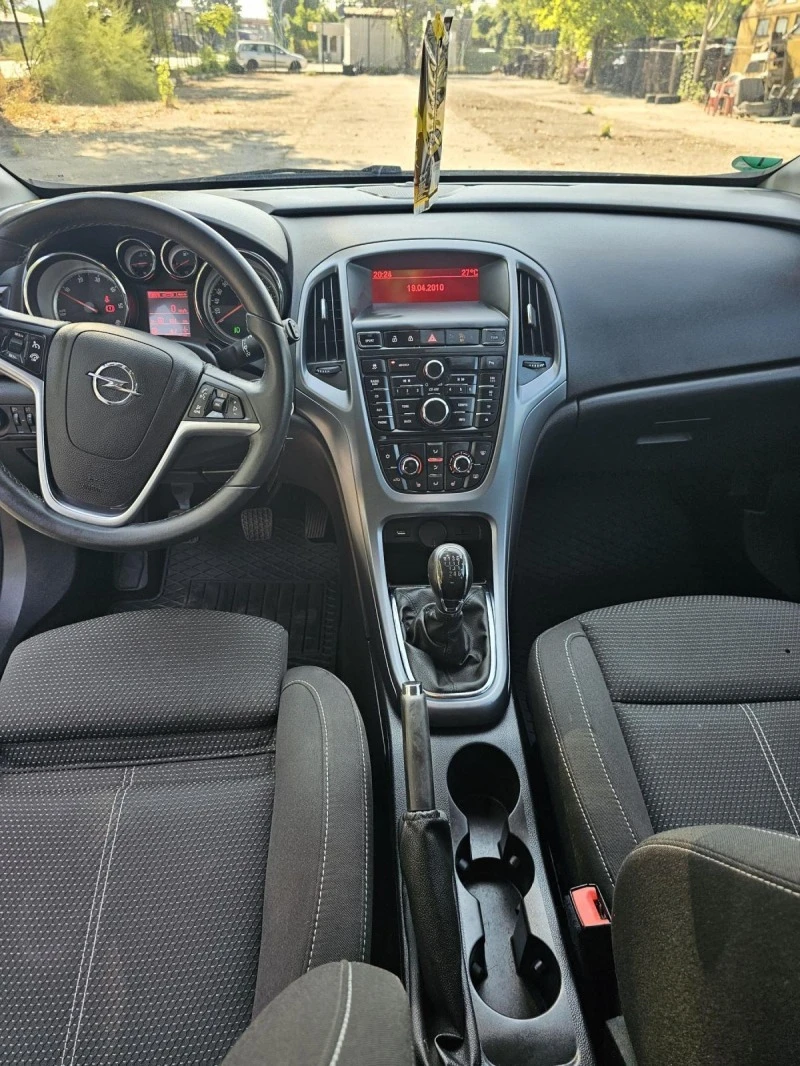 Opel Astra 1.7 CDTI 131 КС EURO 5  Лизинг Топ Състояние , снимка 15 - Автомобили и джипове - 41884762