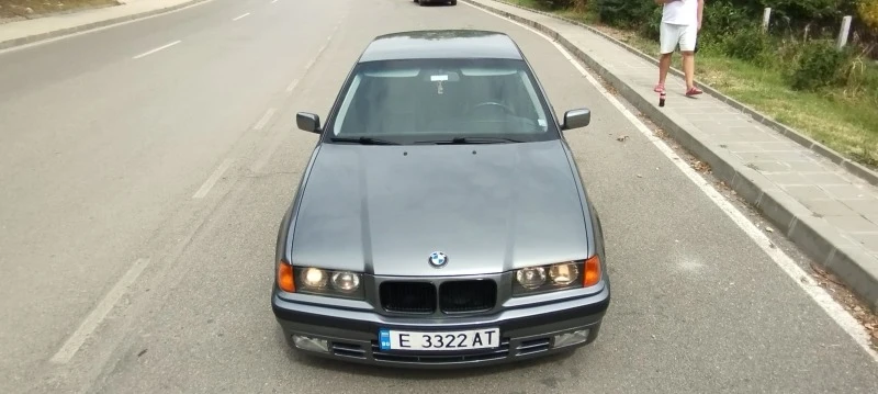 BMW 320, снимка 2 - Автомобили и джипове - 47163996