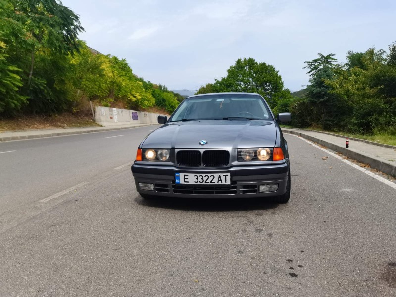BMW 320, снимка 1 - Автомобили и джипове - 46057504