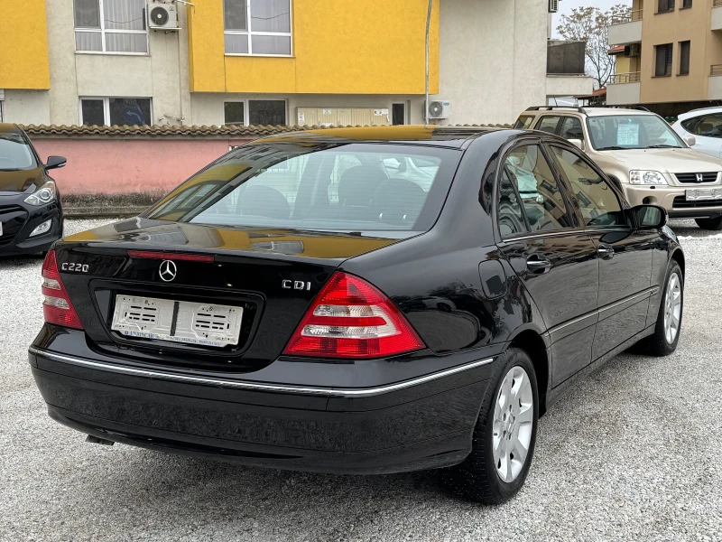 Mercedes-Benz C 220 CDi* 150 kc* FACELIFT* 6 скорости* КАТО НОВА, снимка 7 - Автомобили и джипове - 49260796