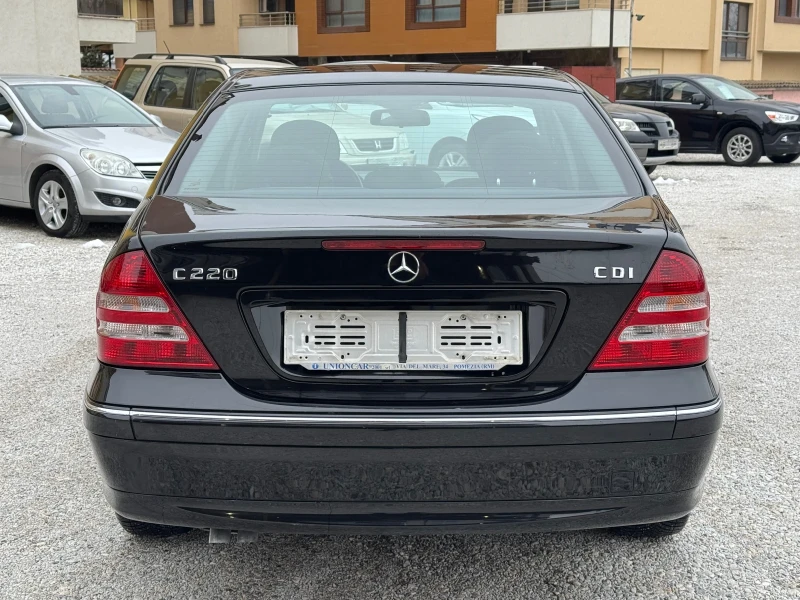 Mercedes-Benz C 220 CDi* 150 kc* FACELIFT* 6 скорости* КАТО НОВА, снимка 8 - Автомобили и джипове - 49260796