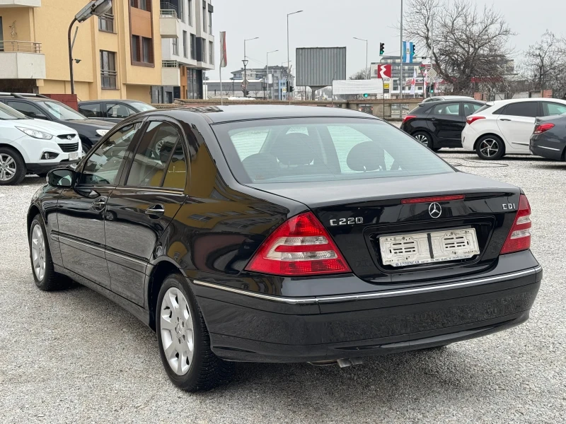 Mercedes-Benz C 220 CDi* 150 kc* FACELIFT* 6 скорости* КАТО НОВА, снимка 9 - Автомобили и джипове - 49260796