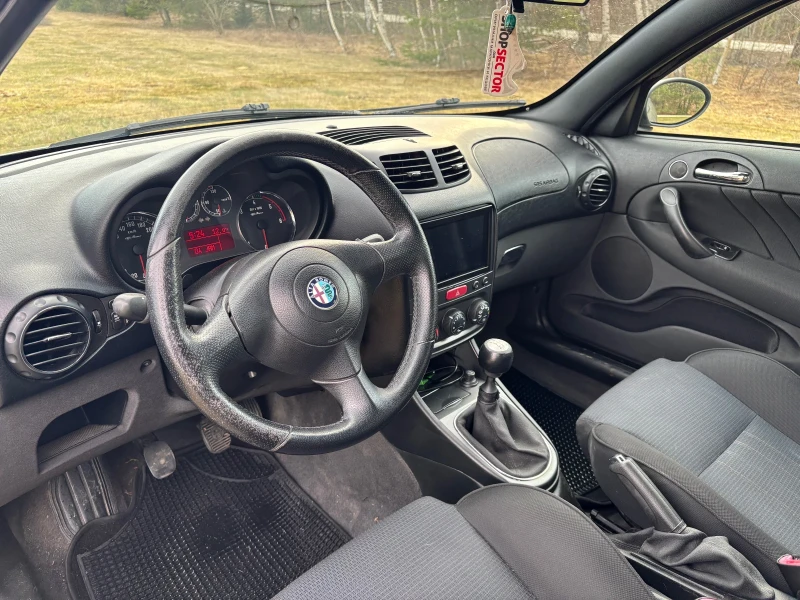 Alfa Romeo 147 Alfa Romeo 147 Внос от Италия!, снимка 6 - Автомобили и джипове - 49497560