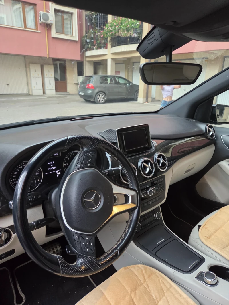 Mercedes-Benz 200, снимка 4 - Автомобили и джипове - 52329227