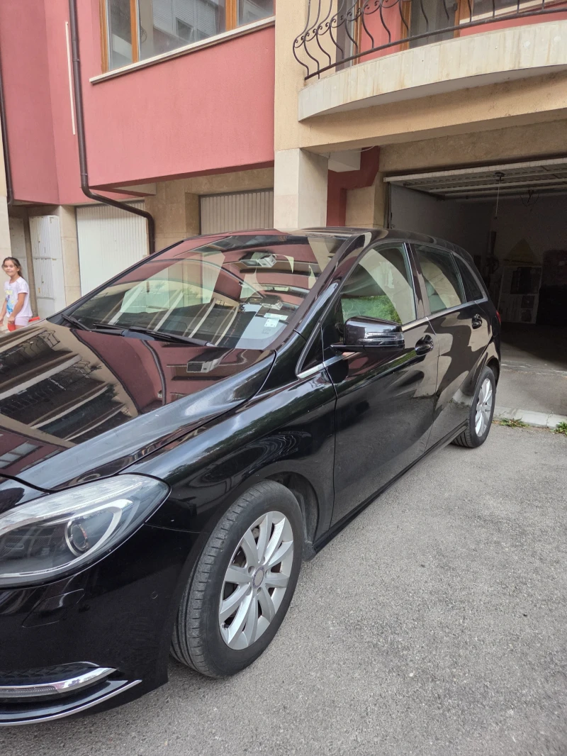 Mercedes-Benz 200, снимка 2 - Автомобили и джипове - 52329227