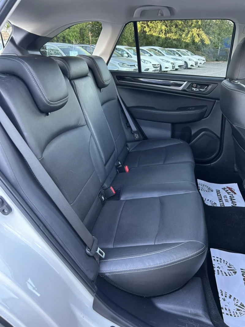 Subaru Outback 2.5 AWD 175 * LUXURY * 3 CAM * DISTRONIC * , снимка 13 - Автомобили и джипове - 51775556