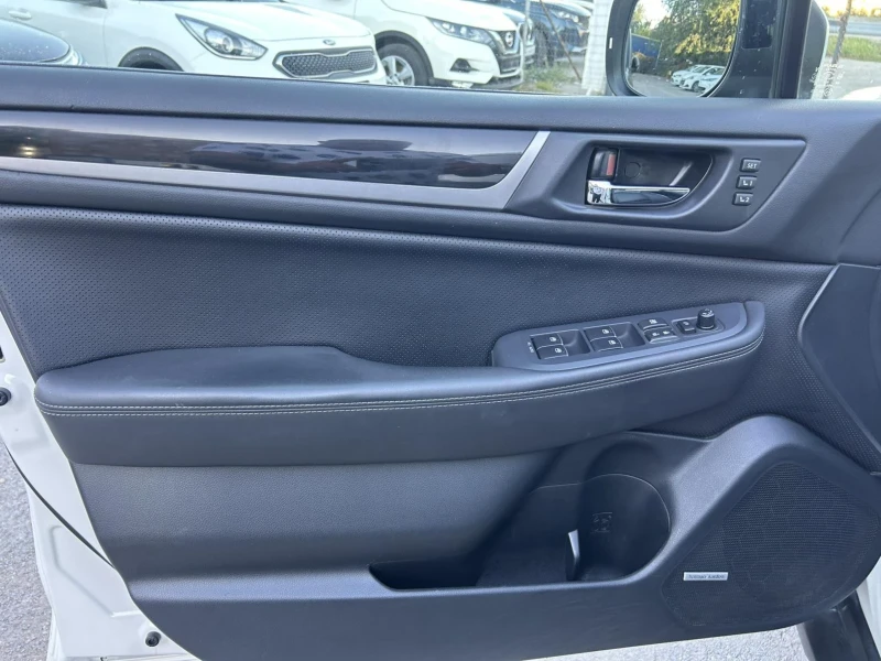 Subaru Outback 2.5 AWD 175 * LUXURY * 3 CAM * DISTRONIC * , снимка 7 - Автомобили и джипове - 51775556