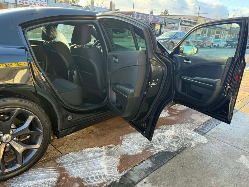 Dodge Charger * 4dr Sdn SXT RWD * CARFAX * ЦЕНА ДО БГ, снимка 9 - Автомобили и джипове - 52900726