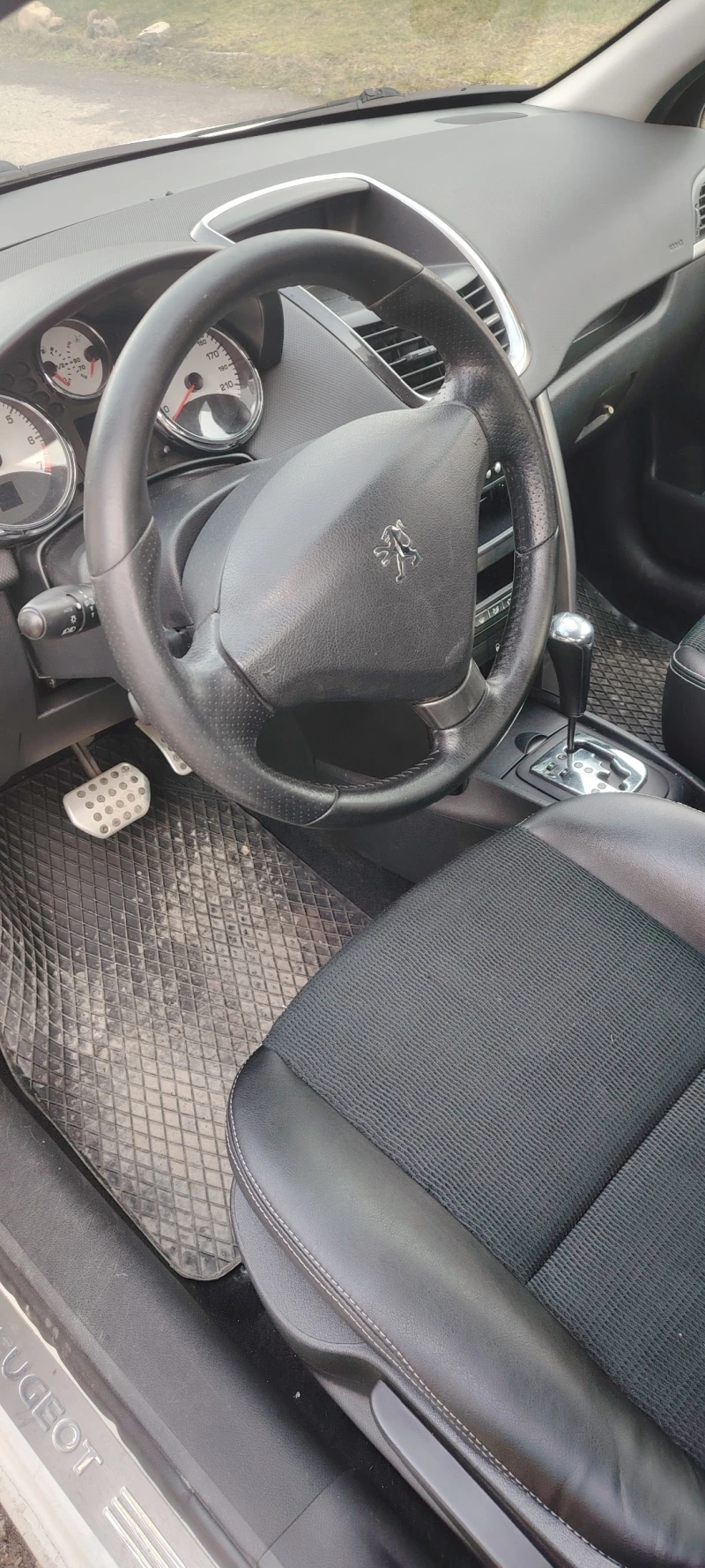 Peugeot 207, снимка 5 - Автомобили и джипове - 53285180