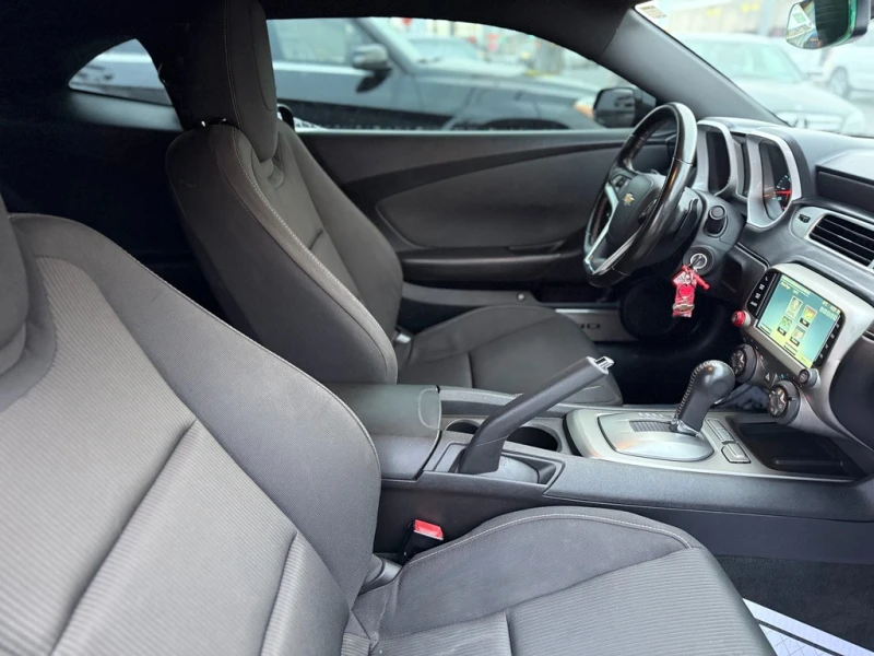 Chevrolet Camaro LT FACELIFT * * АВТОМАТИК * * CARFAX * * , снимка 11 - Автомобили и джипове - 53398272
