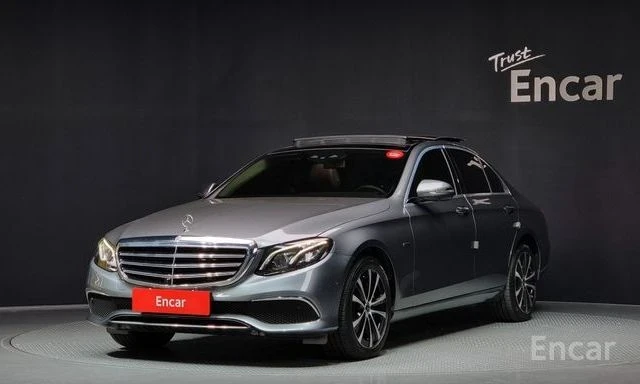 Mercedes-Benz E 300 e | ДИГИТАЛНО ТАБЛО | ОБДУХВАНЕ | 360 КАМЕРА | 