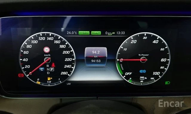 Mercedes-Benz E 300 e | ДИГИТАЛНО ТАБЛО | ОБДУХВАНЕ | 360 КАМЕРА | , снимка 7 - Автомобили и джипове - 54011173