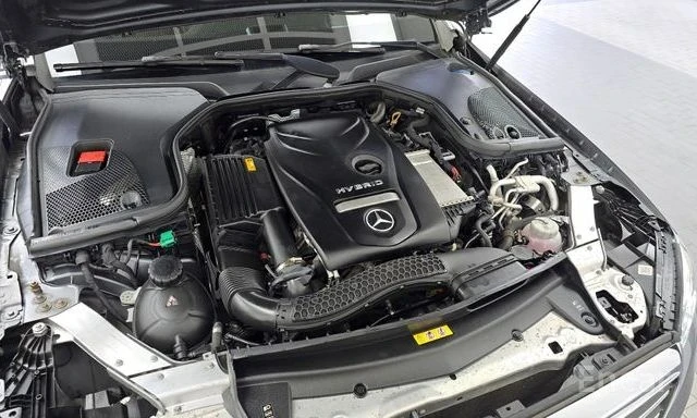 Mercedes-Benz E 300 e | ДИГИТАЛНО ТАБЛО | ОБДУХВАНЕ | 360 КАМЕРА | , снимка 5 - Автомобили и джипове - 54011173