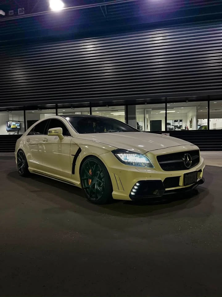 Mercedes-Benz CLS 63 AMG * Black Bison* Cat-Back* full carbon fibre interio | Auto.bg — изображение 1