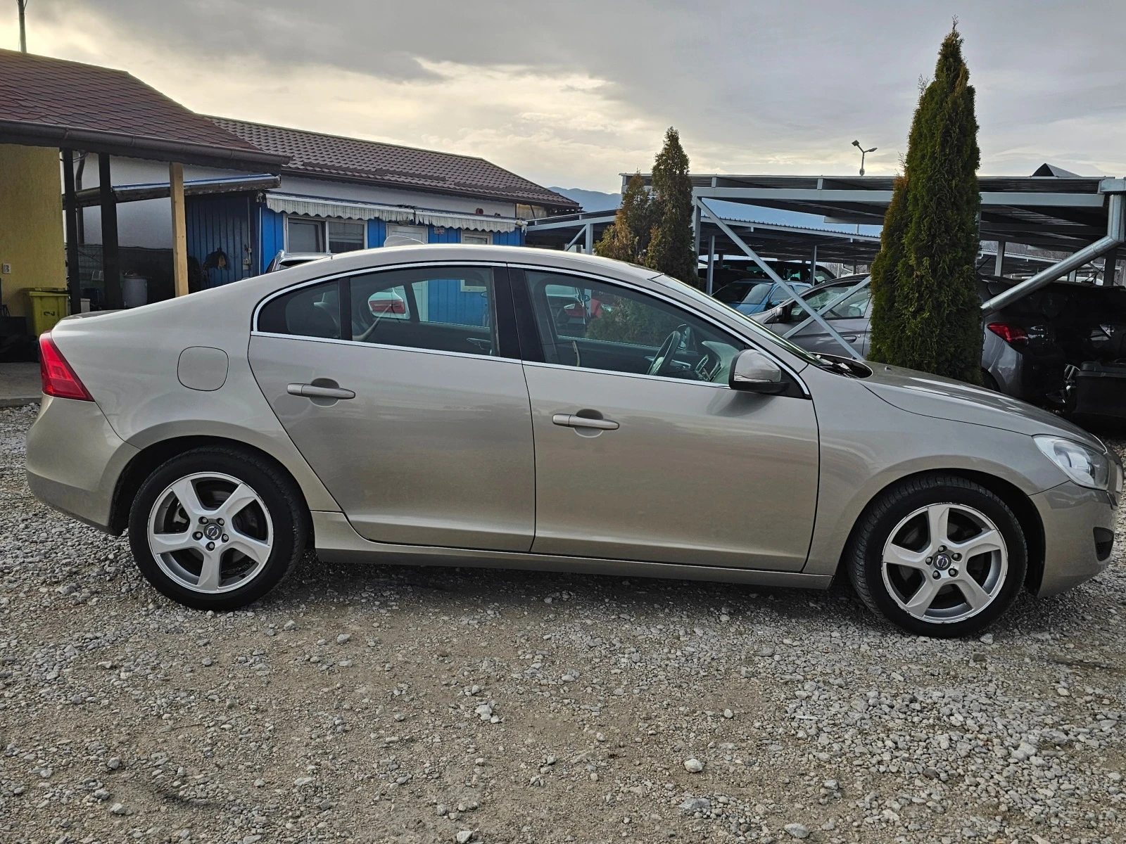 Volvo S60 2.0D 163 кс КЛИМАТРОНИК !! КОЖА !! КСЕНОН !! - изображение 6