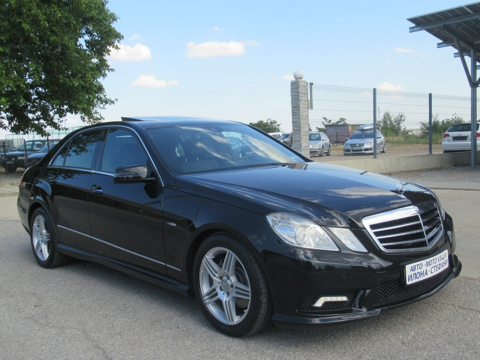 Mercedes-Benz E 250 CDI AMG 204ps * Keyless* Алкантара* Перфектен*  - изображение 7