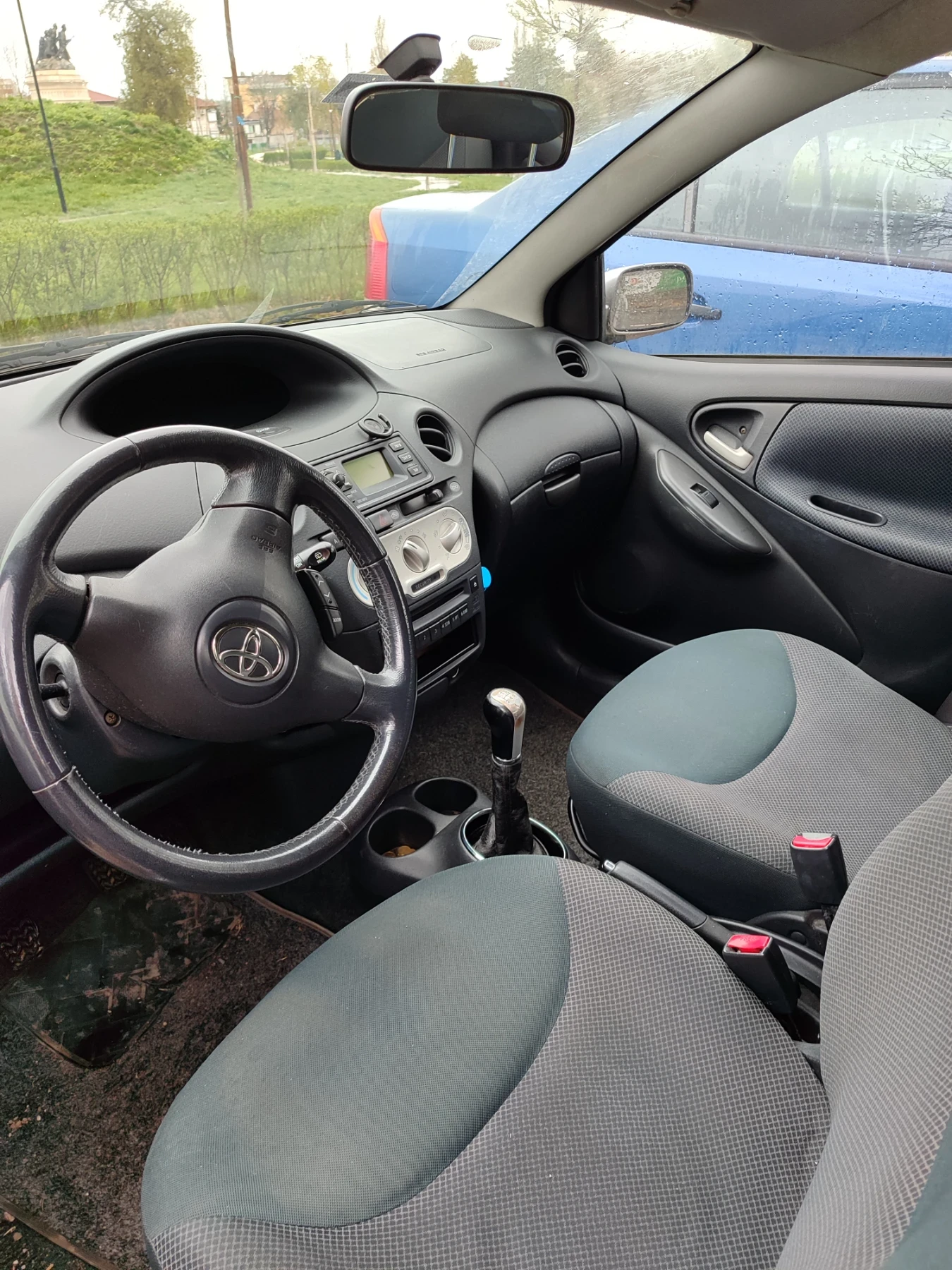 Toyota Yaris  - изображение 5