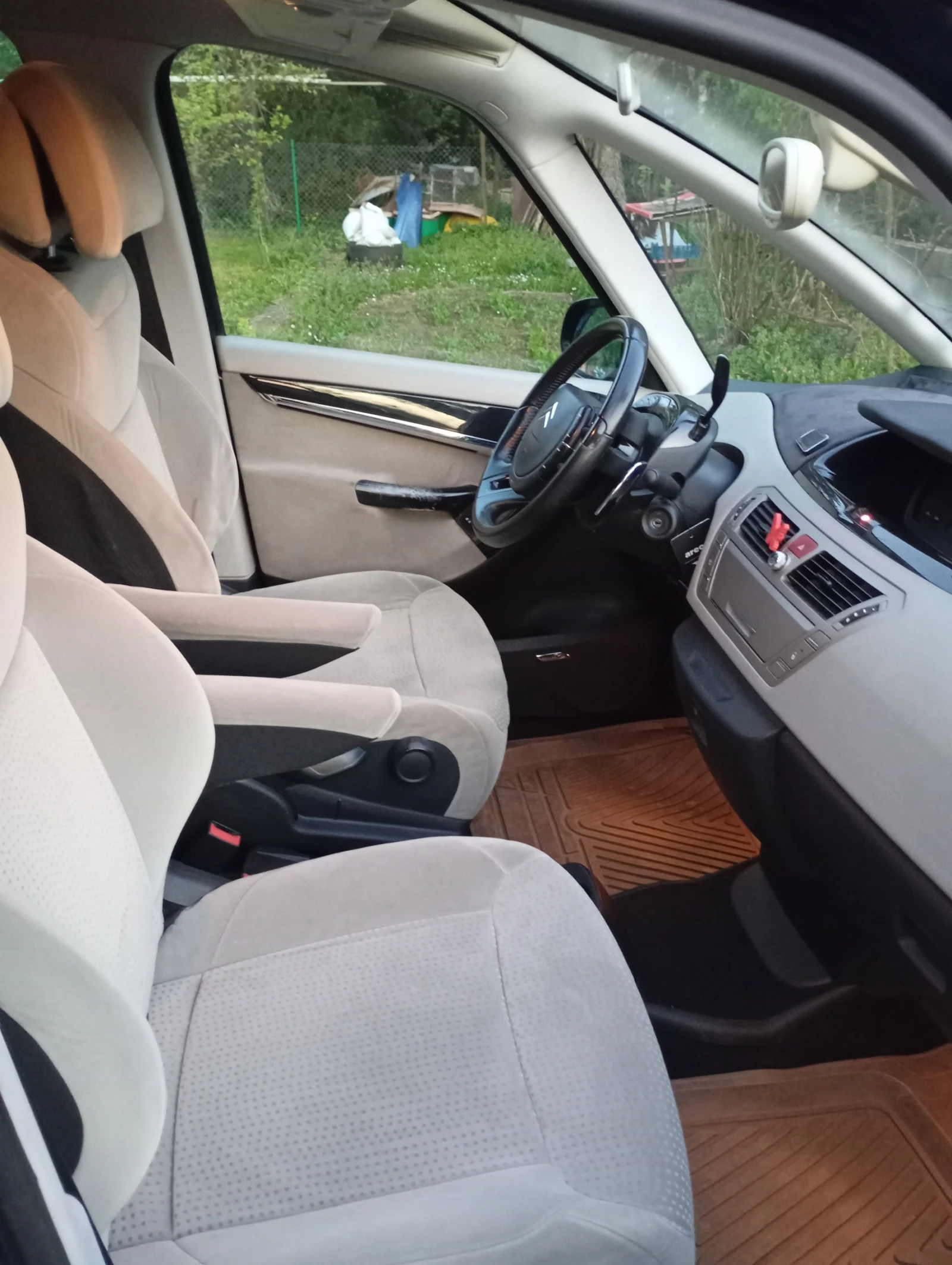Citroen C4 Picasso  - изображение 7