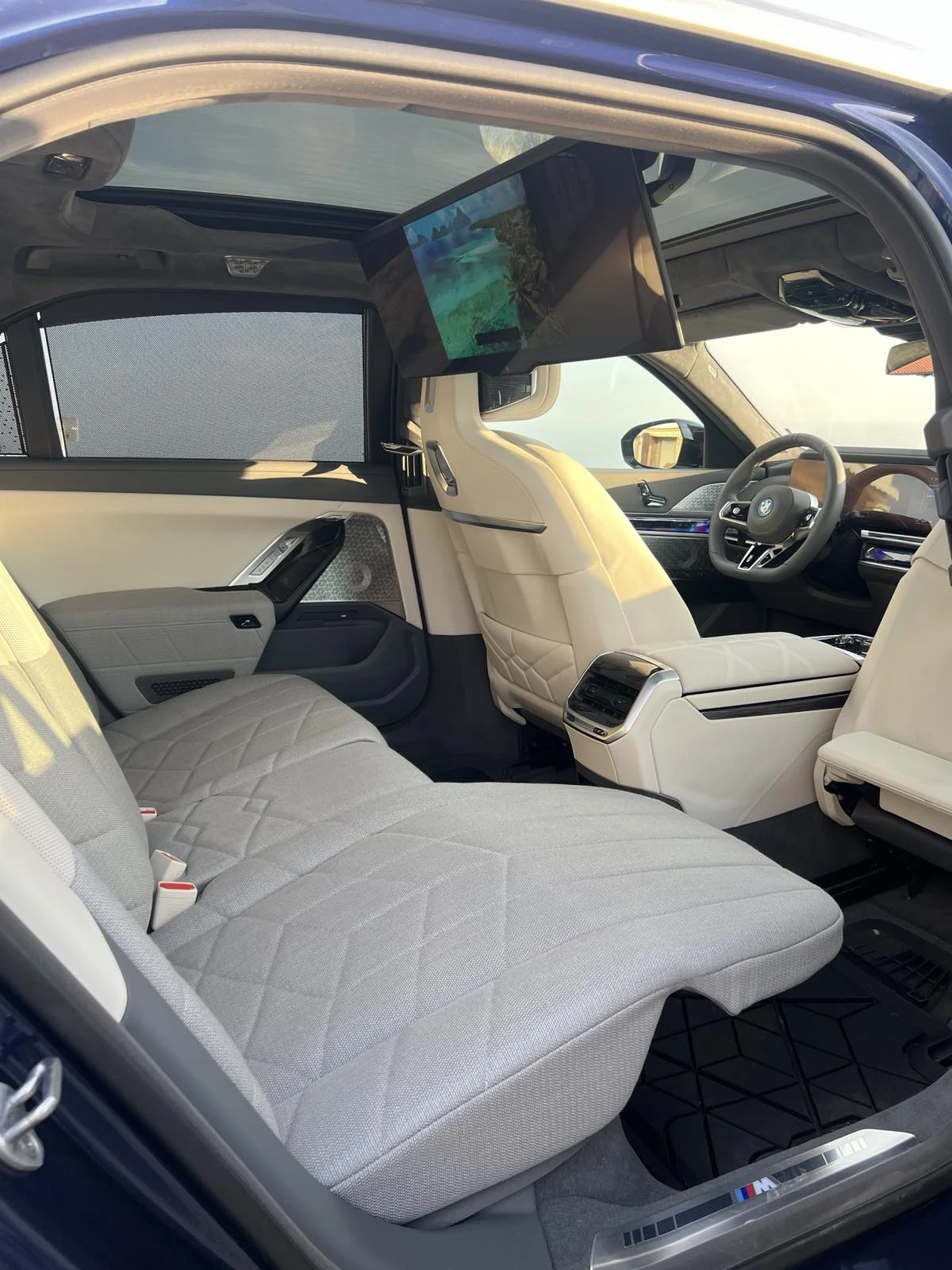 BMW 760 M * FULL *  | Mobile.bg   14