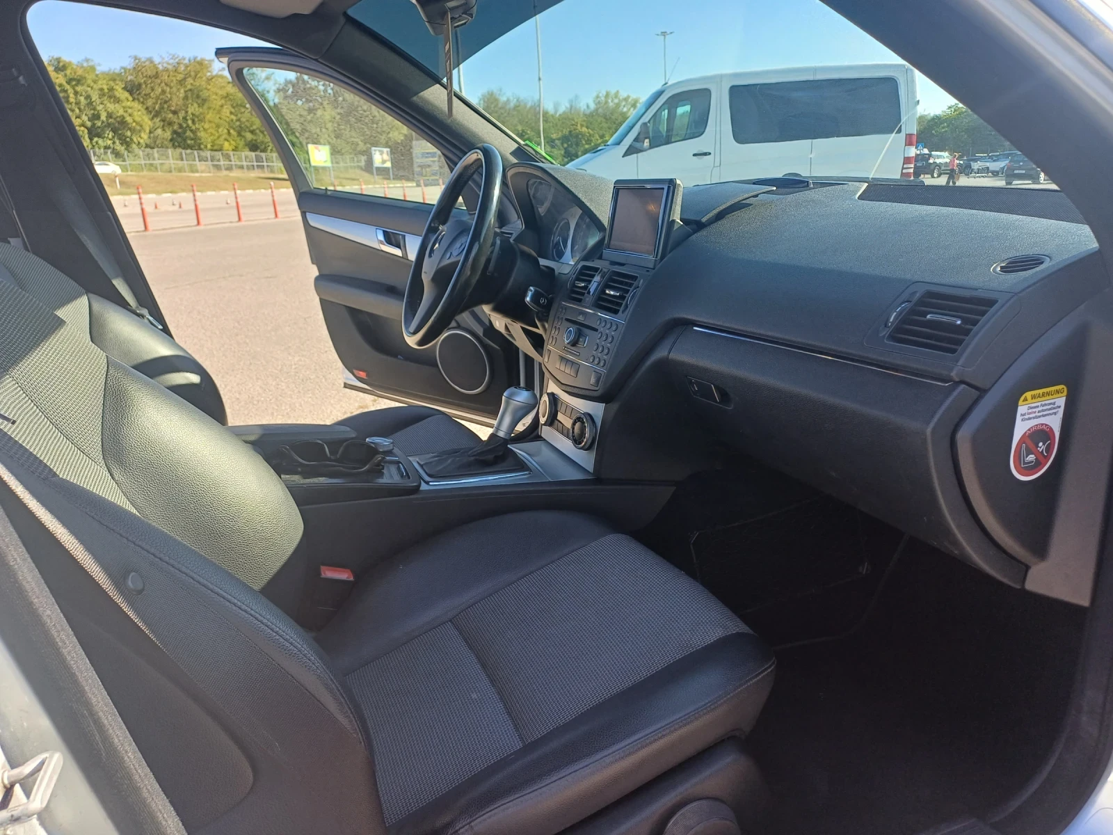 Mercedes-Benz C 200  - изображение 8