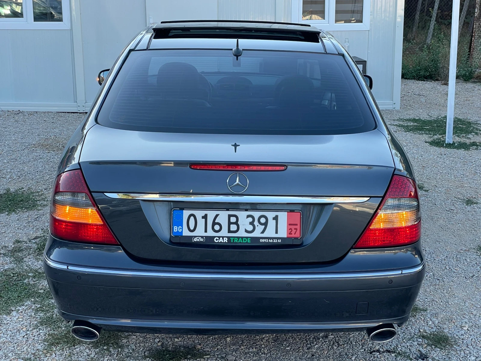 Mercedes-Benz E 220 CDI/EVO/om646/ПАНОРАМА/HARMAN/K/ЧЕРЕН ТАВАН/КОЖА/ - изображение 5