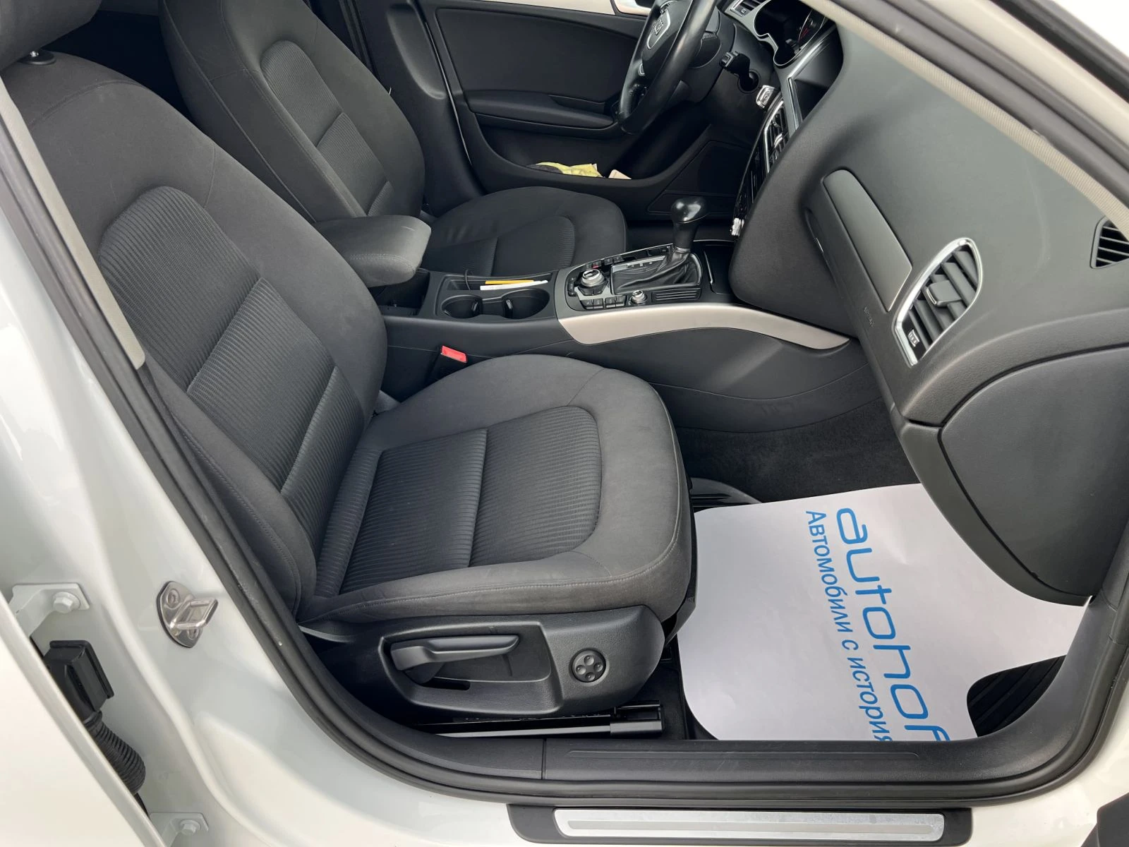 Audi A4 2.0TDI/143K.C./8AT - изображение 9
