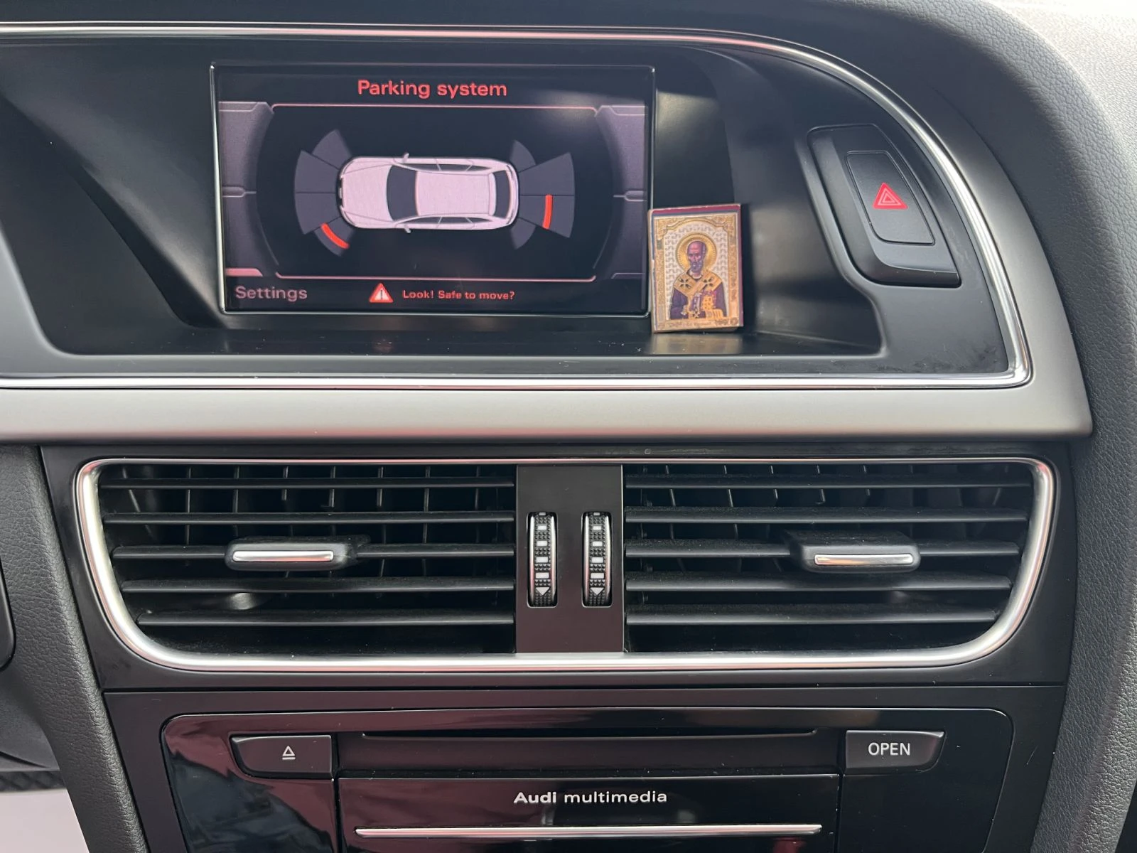 Audi A4 2.0TDI/143K.C./8AT | Mobile.bg   13