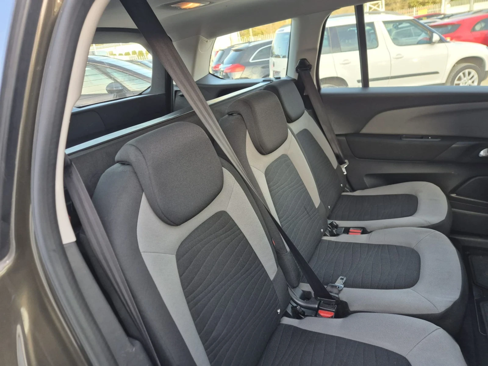 Citroen C4 Picasso 1.6 HDI | Mobile.bg   11