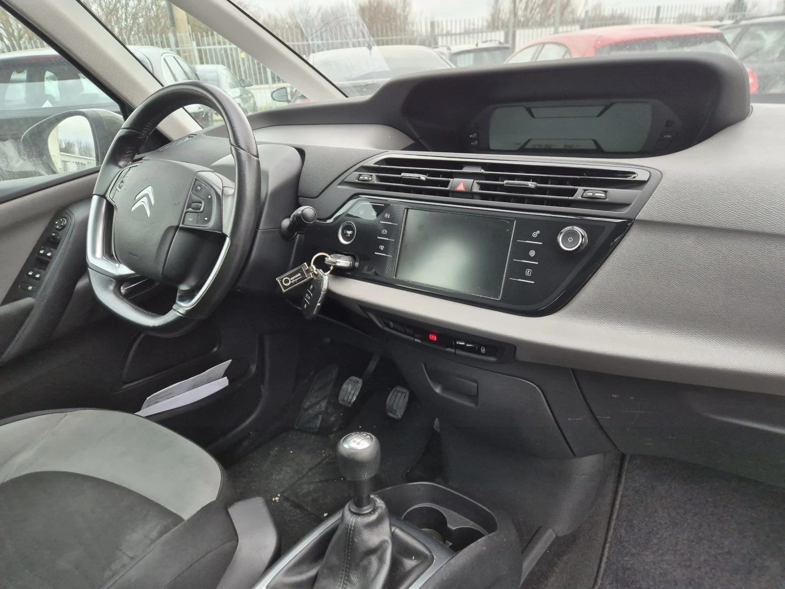 Citroen C4 Picasso 1.6 HDI, снимка 11 - Автомобили и джипове - 52280637