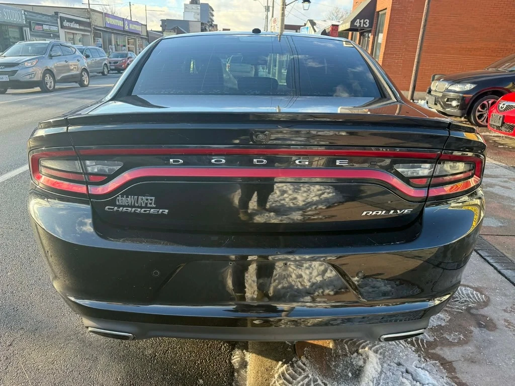 Dodge Charger * 4dr Sdn SXT RWD * CARFAX * ЦЕНА ДО БГ - изображение 6