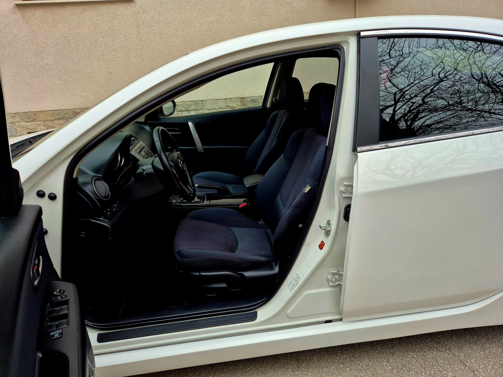 Mazda 6 2.0i-автомат-ГАЗ-SAKURA-Japan , снимка 12 - Автомобили и джипове - 53952996