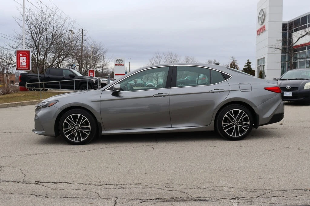 Toyota Camry XLE AWD* АвтоКредит* (Цена до БГ) , снимка 2 - Автомобили и джипове - 54098092