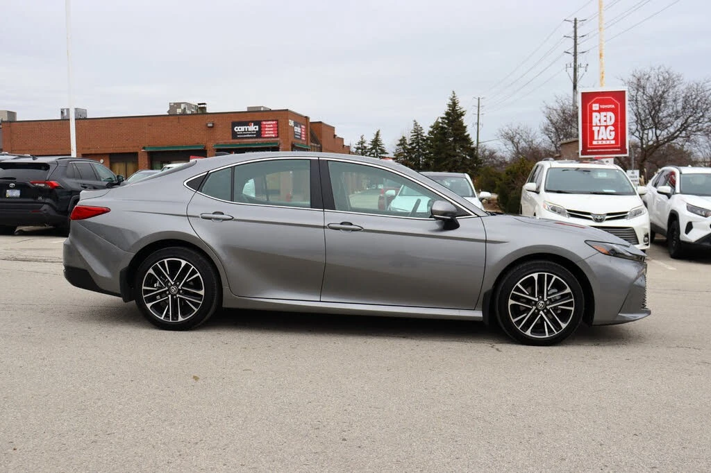 Toyota Camry XLE AWD* АвтоКредит* (Цена до БГ) , снимка 4 - Автомобили и джипове - 54098092