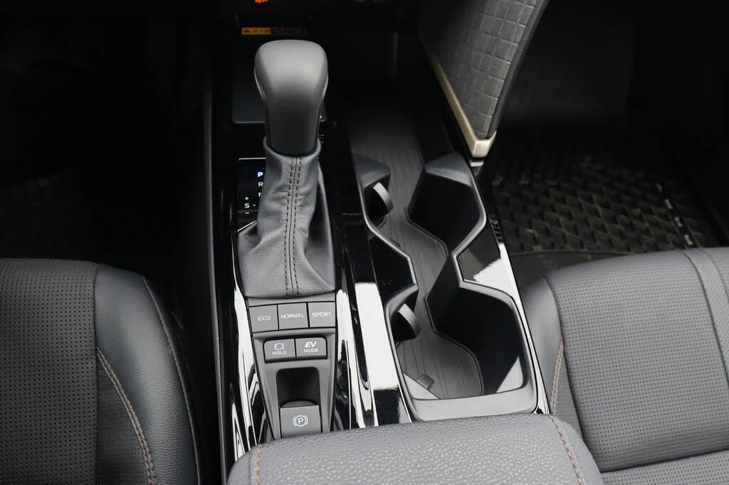 Toyota Camry XLE AWD* АвтоКредит* (Цена до БГ) , снимка 13 - Автомобили и джипове - 54098092