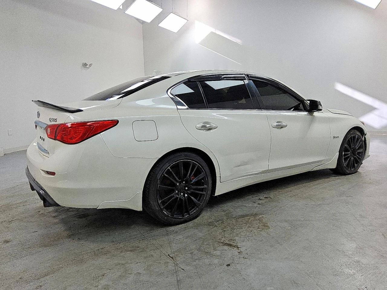 Infiniti Q50 3.0l Red Sport 400, снимка 3 - Автомобили и джипове - 54103160