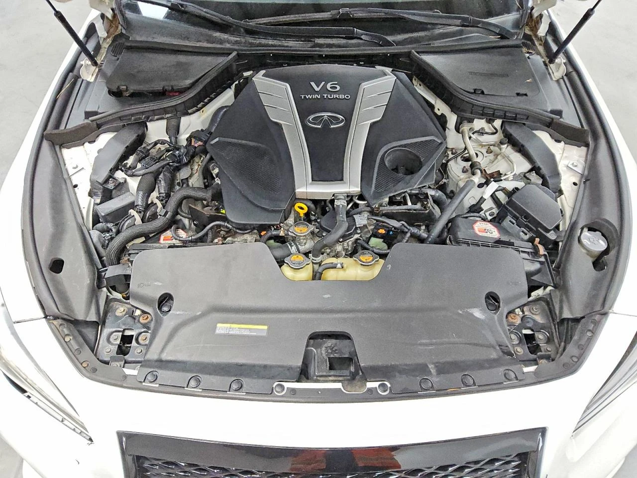 Infiniti Q50 3.0l Red Sport 400, снимка 11 - Автомобили и джипове - 54103160