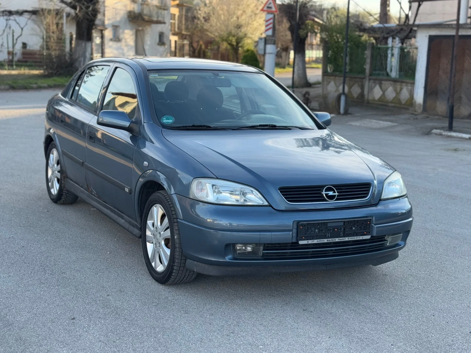 Opel Astra 1.8i, снимка 8 - Автомобили и джипове - 54179104
