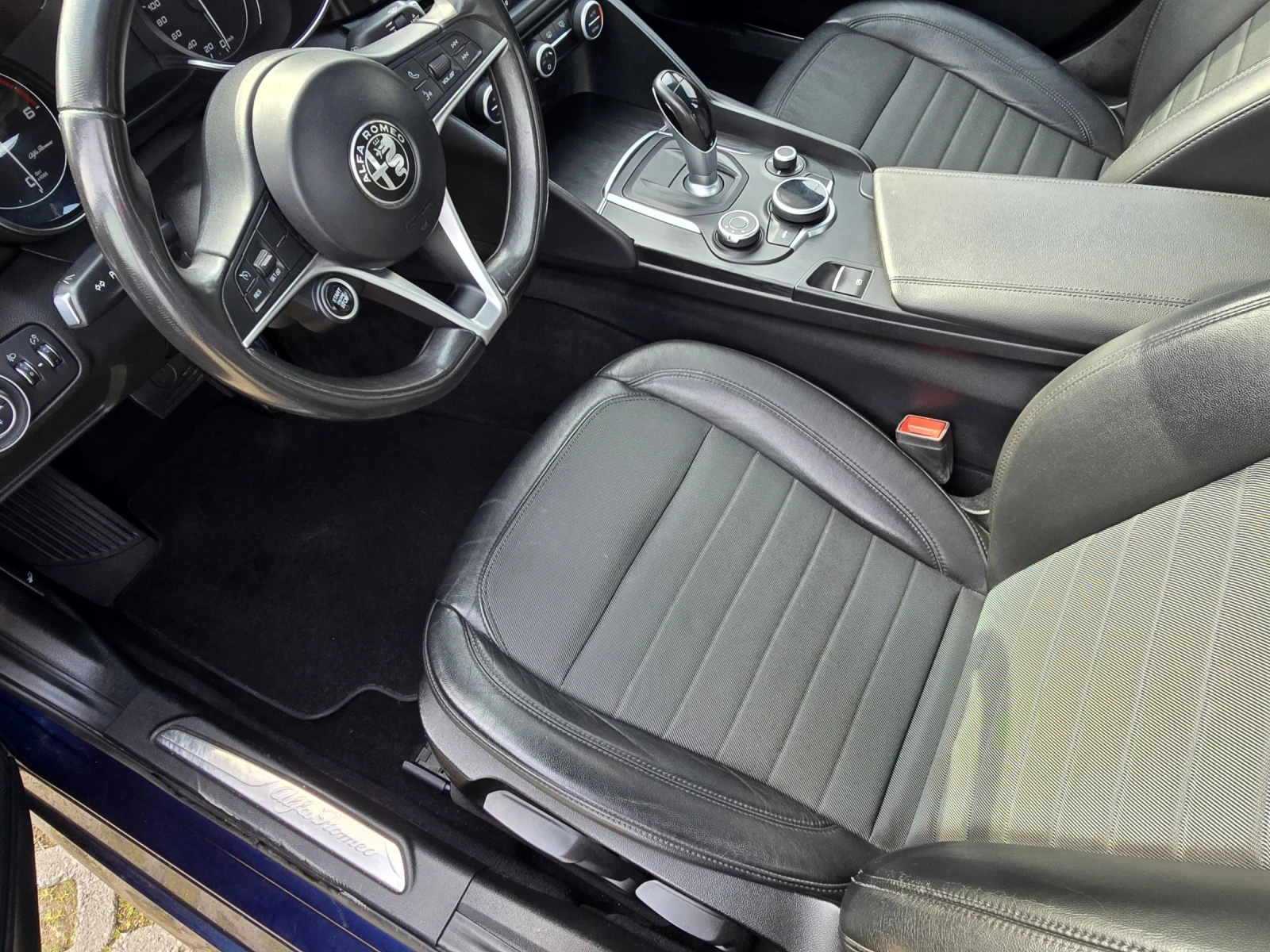 Alfa Romeo Giulia 180 JTD RWD, снимка 6 - Автомобили и джипове - 54242474