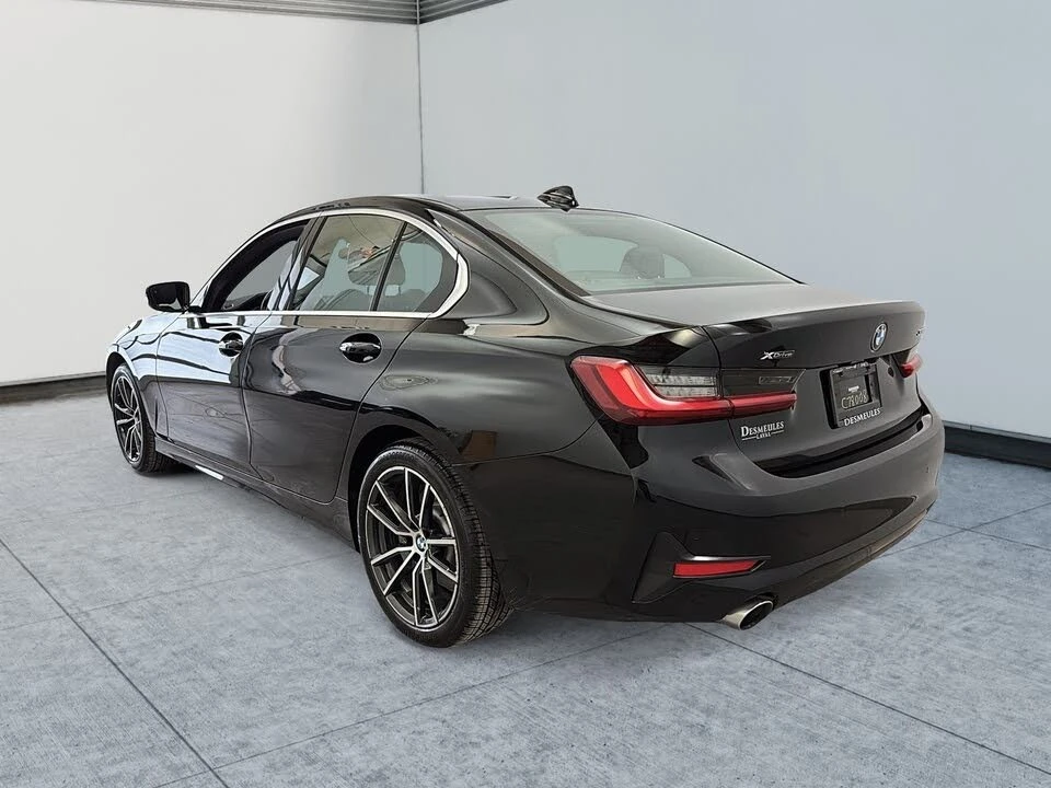 BMW 330 xDrive* АвтоКредит* (ЦЕНА ДО БГ)* , снимка 5 - Автомобили и джипове - 54555449
