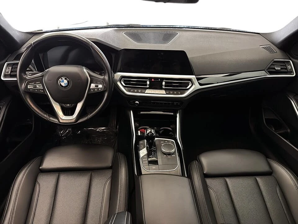 BMW 330 xDrive* АвтоКредит* (ЦЕНА ДО БГ)* , снимка 13 - Автомобили и джипове - 54555449