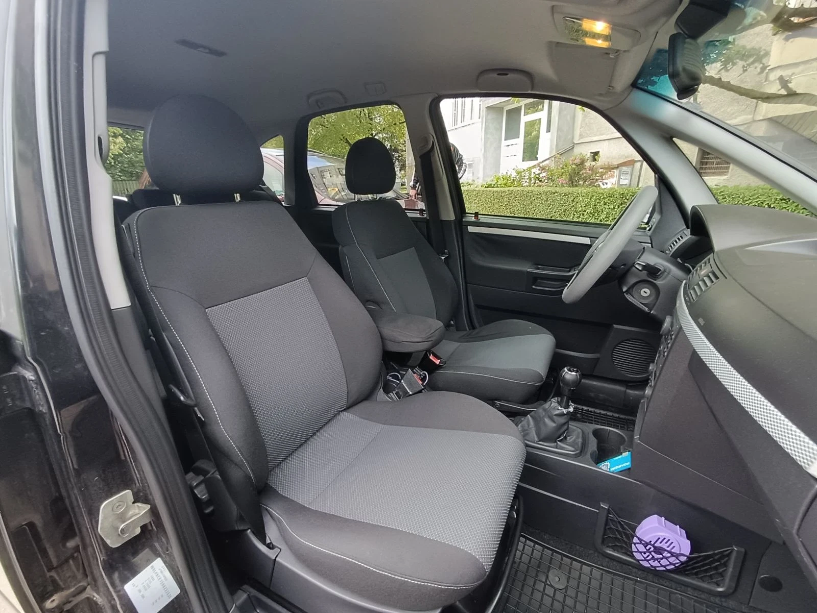 Opel Meriva, снимка 12 - Автомобили и джипове - 55235483
