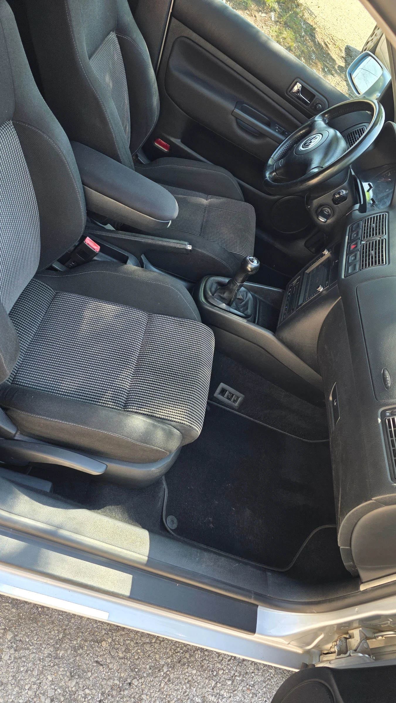 VW Golf 131 , снимка 14 - Автомобили и джипове - 55472730