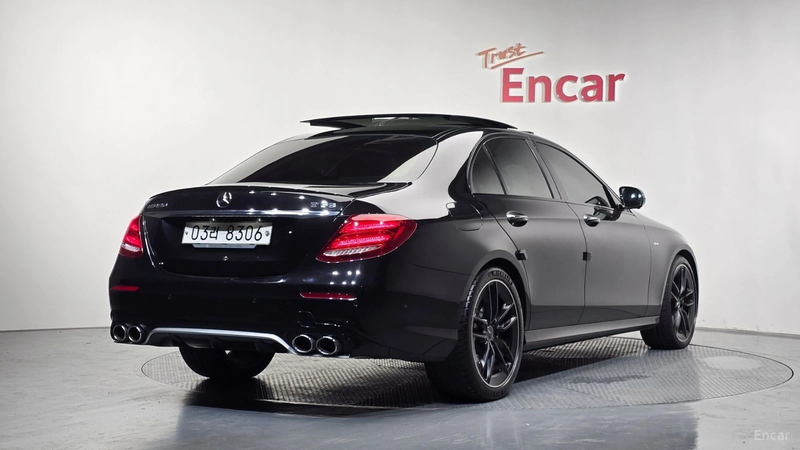 Mercedes-Benz E 43 AMG 4MATIC* HUD* 360* МАСАЖИ, снимка 2 - Автомобили и джипове - 55545304
