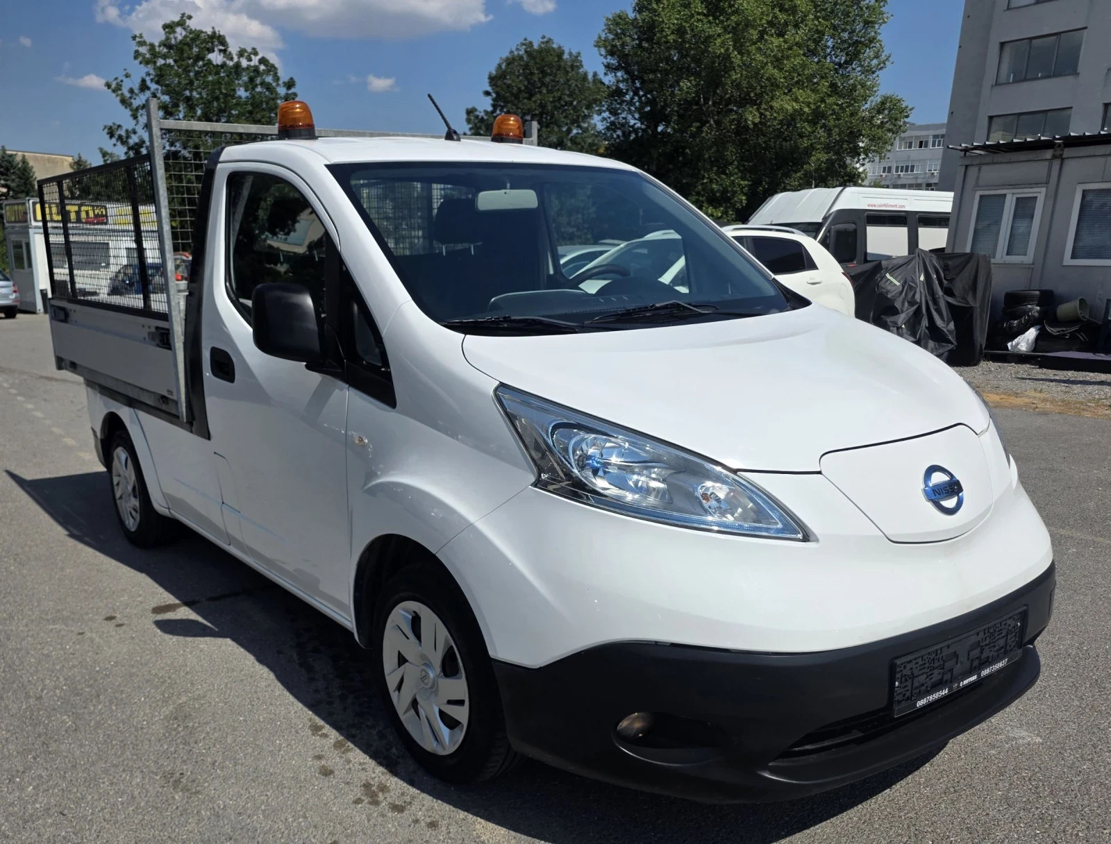 Nissan e-NV200 Самосвал, перфектно състояние , Евро 6, снимка 2 - Автомобили и джипове - 55590508