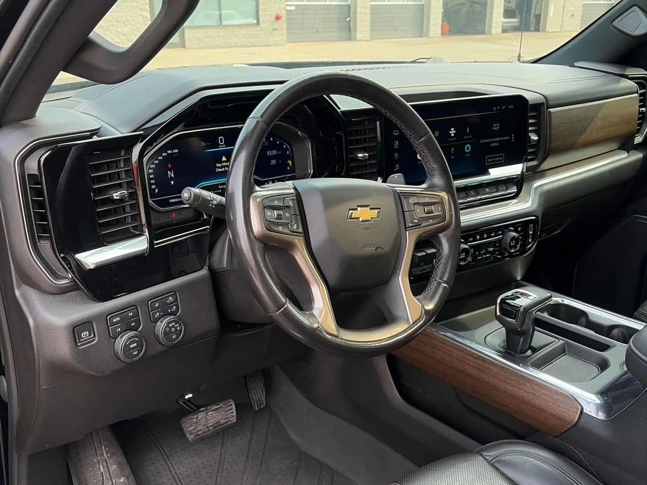 Chevrolet Silverado High Country | CARFAX | АВТОКРЕДИТ , снимка 7 - Автомобили и джипове - 55631050