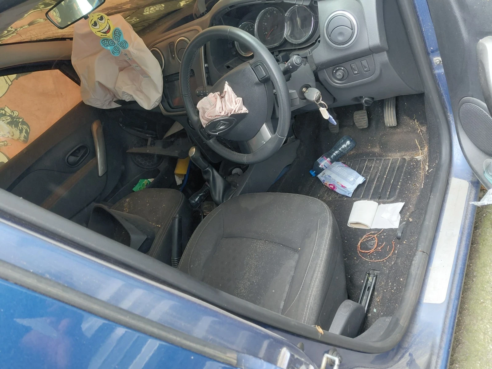 Dacia Sandero, снимка 4 - Автомобили и джипове - 56144619