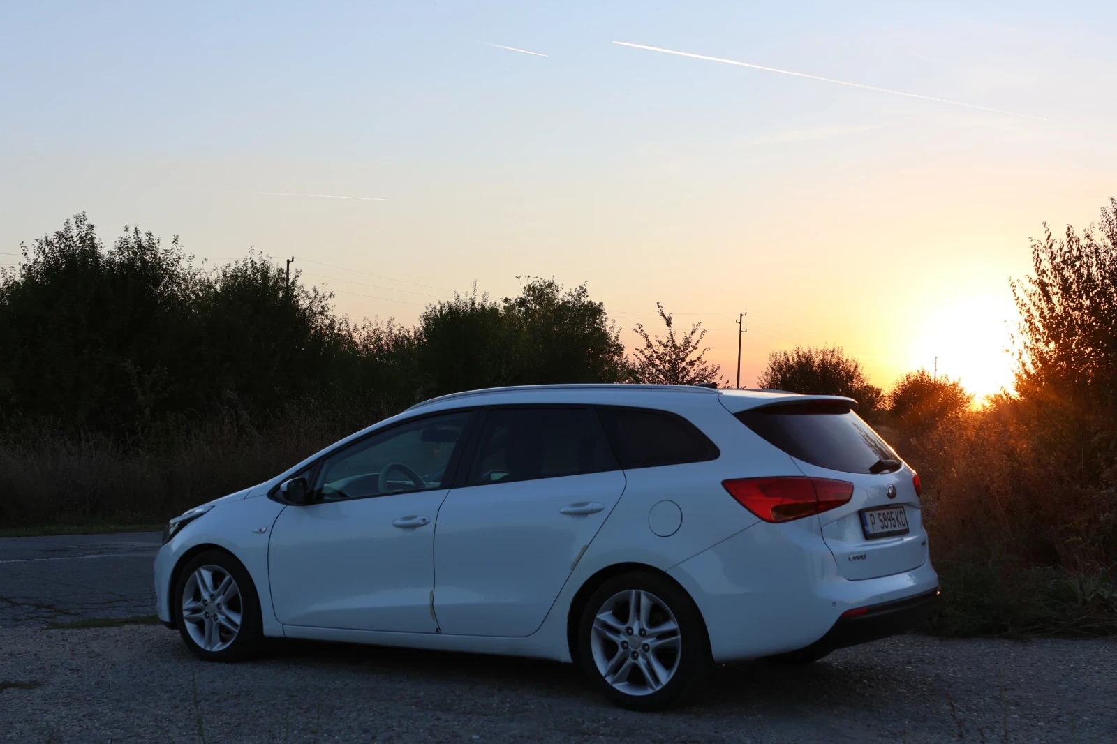 Kia Ceed SW 1.6 CRDi 110 к.с., снимка 7 - Автомобили и джипове - 56570832